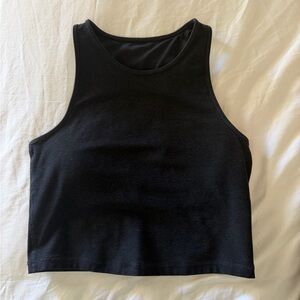 Vuori Black Cropped Tank - Sleeveless Athletic Top